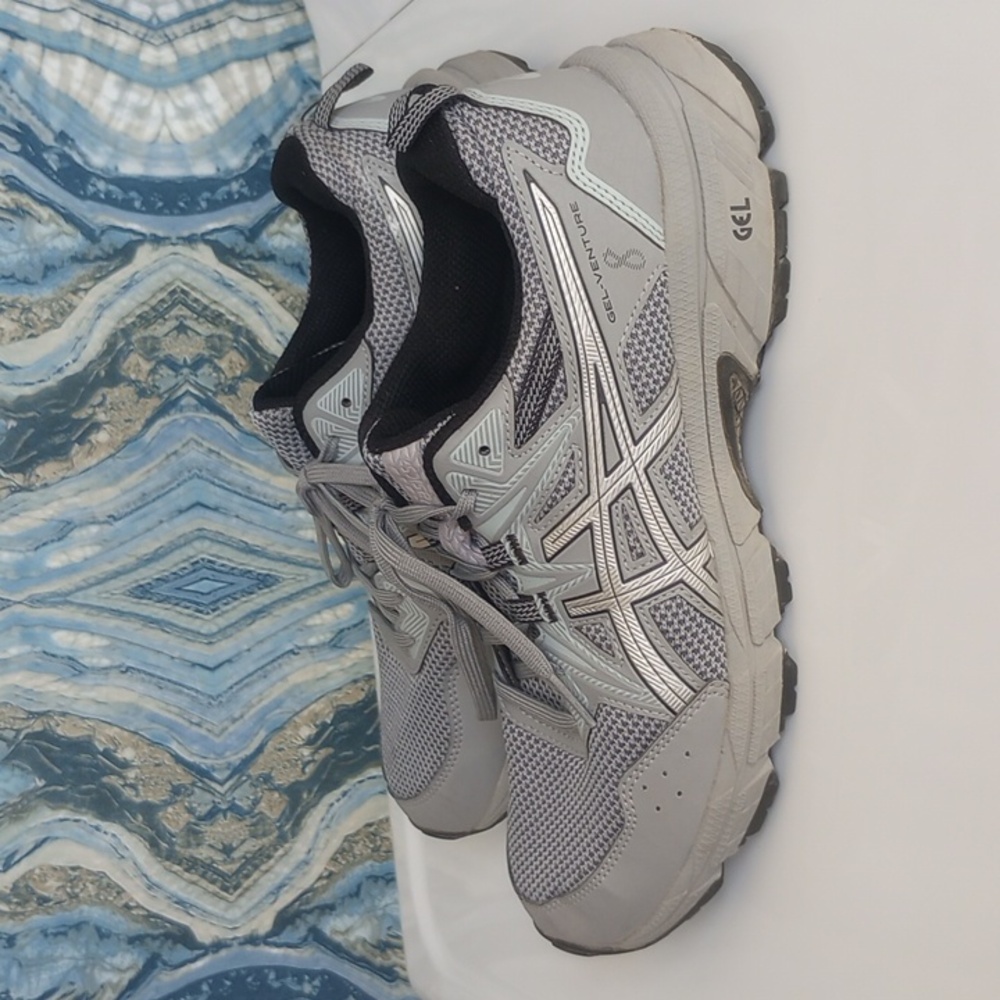 ASICS Gel Venture 8 Athletic Sneakers - Picture 4 of 7